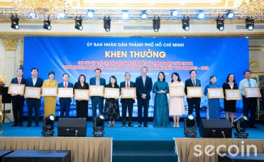 Secoin và Chủ tịch Đinh Hồng Kỳ vinh dự đón nhận Bằng khen - Doanh nghiệp, Doanh nhân đổi mới, sáng tạo cùng Thành phố phát triển giai đoạn 2023–2025